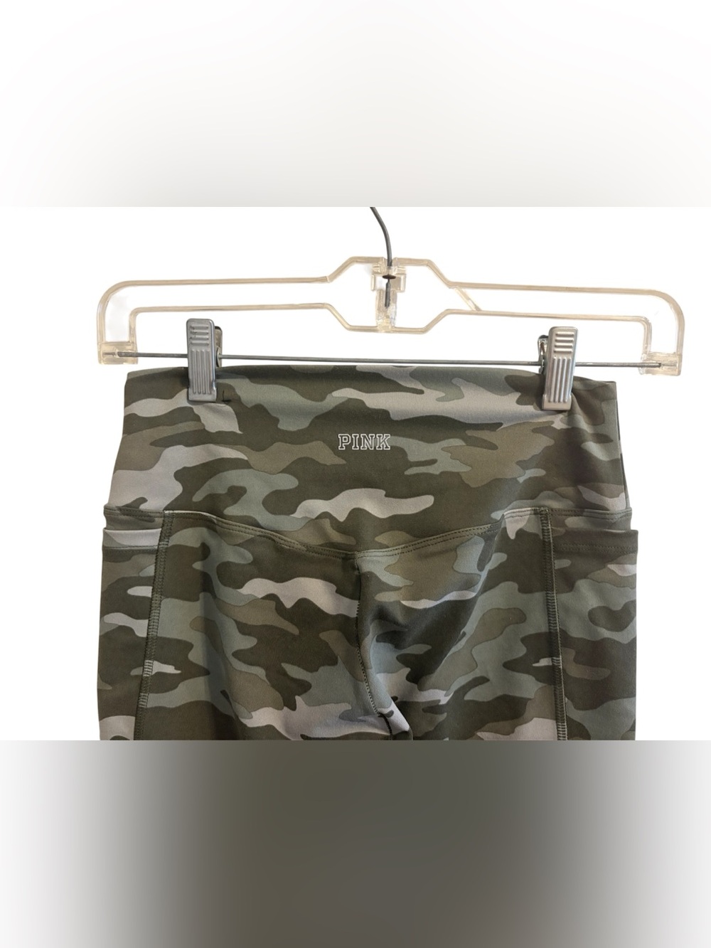 PINK Victoria’s Secret ULTIMATE green camo leggings women’s small - Picture 3 of 5